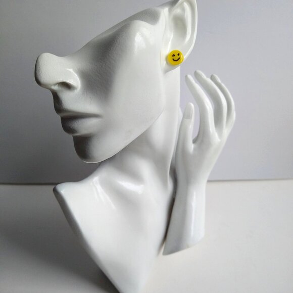 Handmade yellow polymer clay earrings. Boucles d'oreilles fait à la main - Picture 4 of 5
